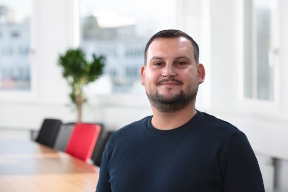 Portrait von HR Ansprechperson