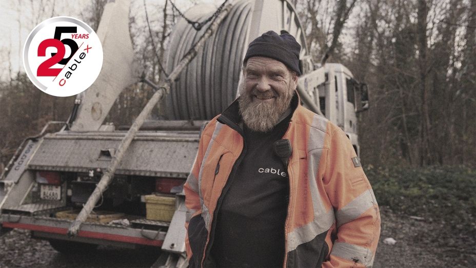 Header 25 Jahre EN 16-9